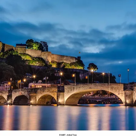 Retro Parisian - 2 Persons - Spacious 75m2 And Fully Equipped - In Center Namur